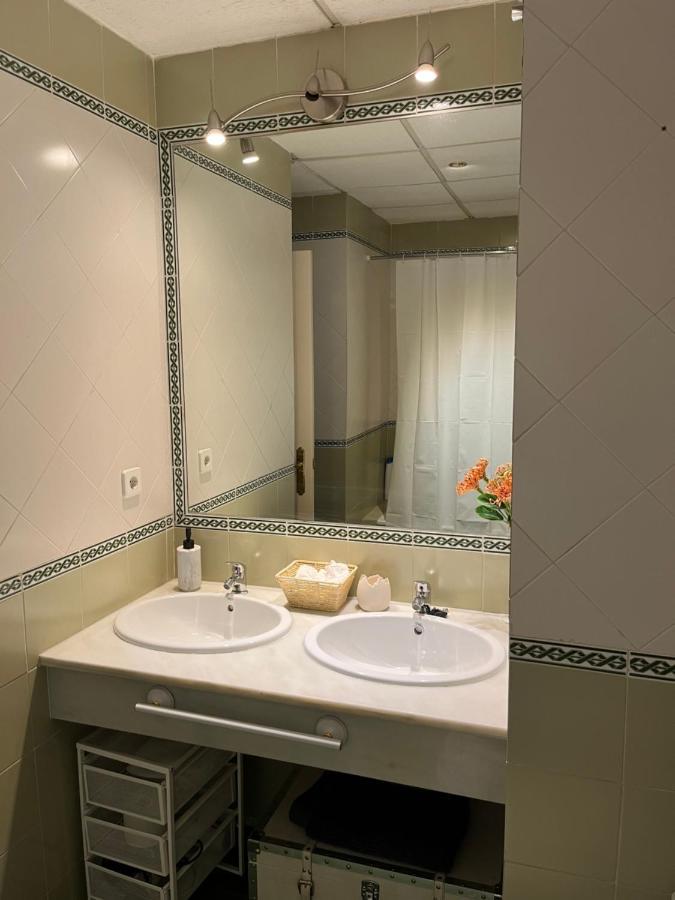 Апартаменти Very Nice Apartament. City Center. Private Parking Севілья Екстер'єр фото